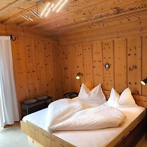 Camera con letto king size
